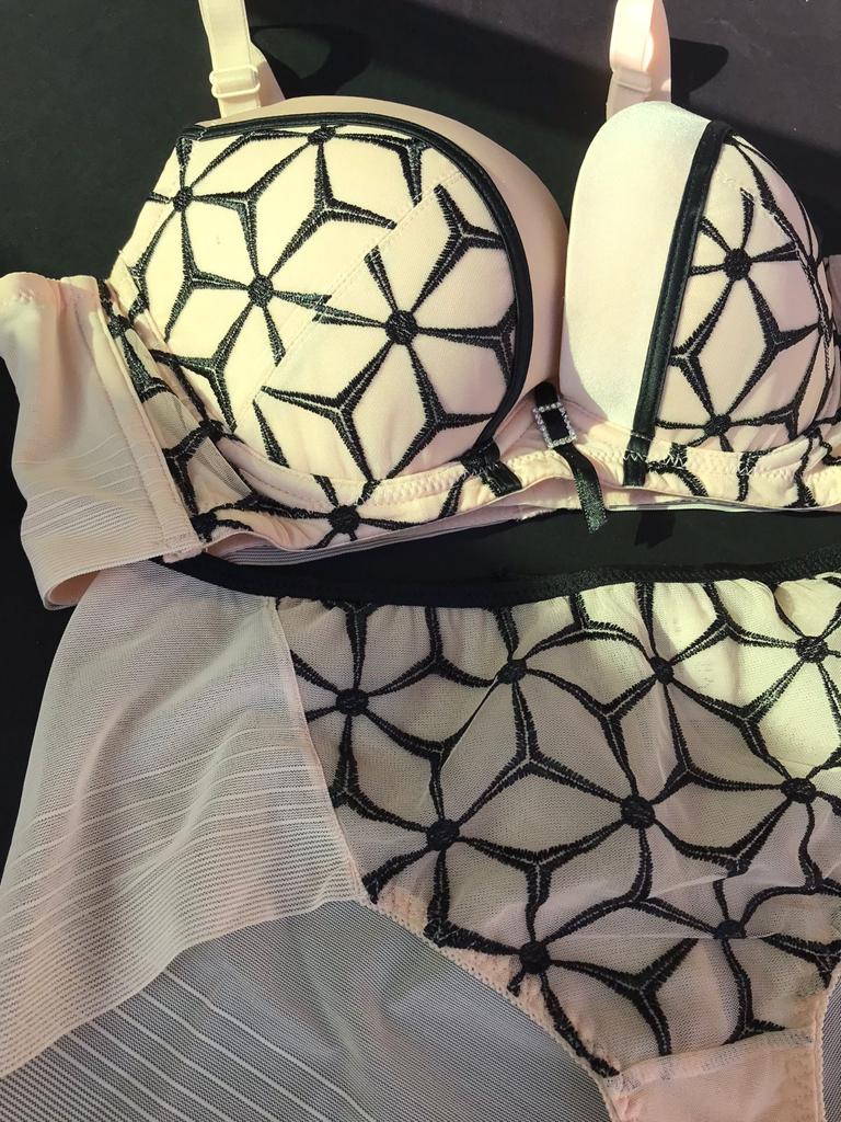 Heavy Pushup Bra Set