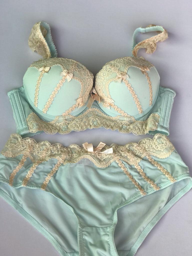 Pushup Front Bow Bra Set