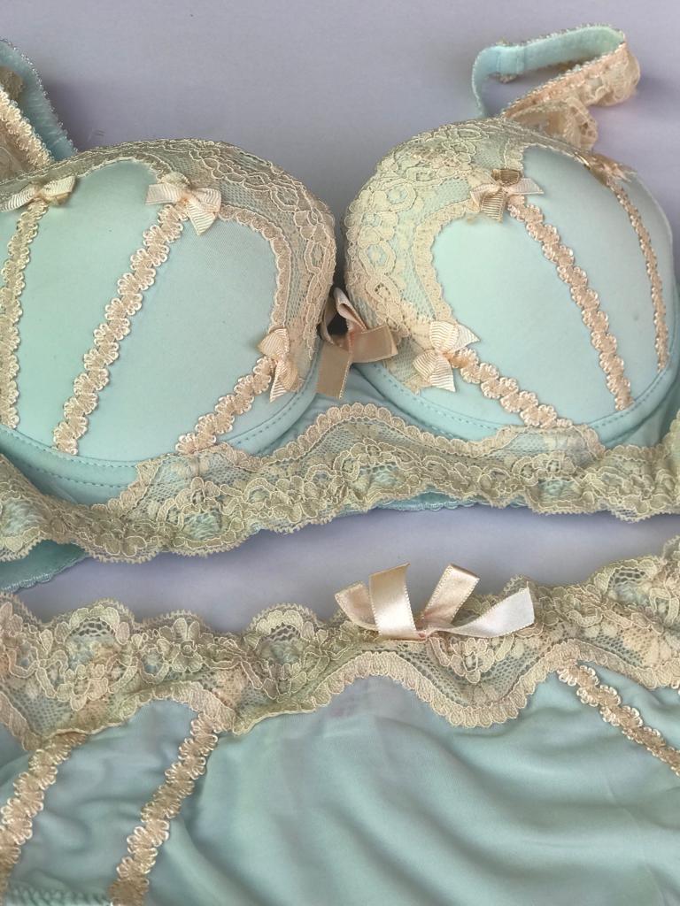 Pushup Front Bow Bra Set