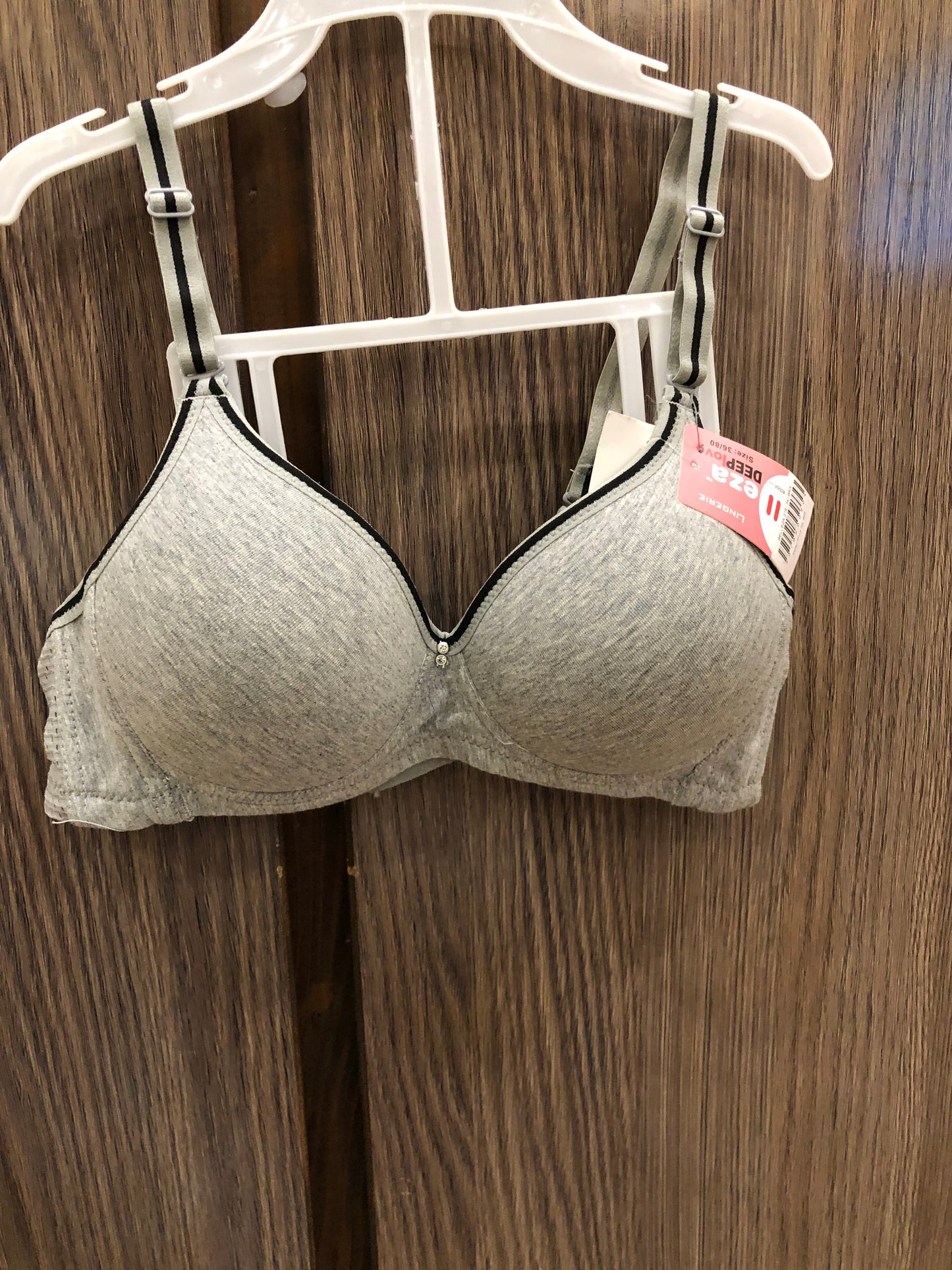 Light Padded Non Wired Stone Bra