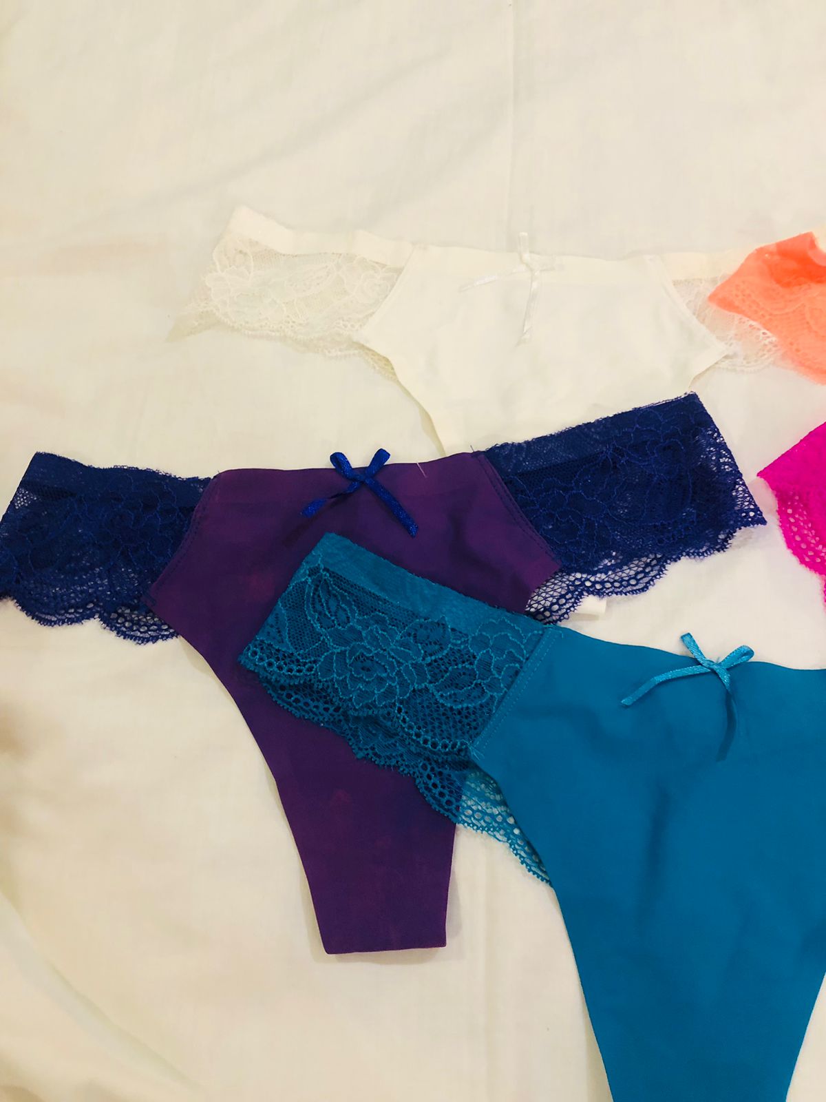 Pack of 5 Seamless Lace Thong